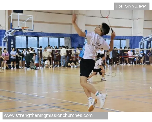 上海羽毛球队在选拔赛中以79分稳居积分榜首位 上海羽毛球队在选拔赛中以79分稳居积分榜首位