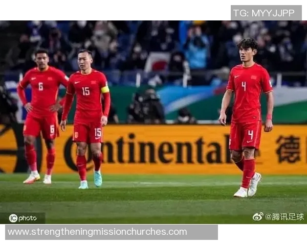 上海足球队战术解析与未来发展趋势的深度探讨 上海足球队战术解析与未来发展趋势的深度探讨