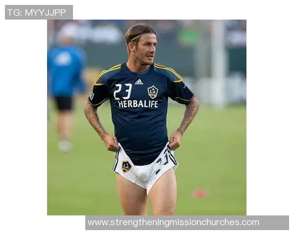 傻子足球明星们的奇葩人生与赛场背后的幽默故事 傻子足球明星们的奇葩人生与赛场背后的幽默故事