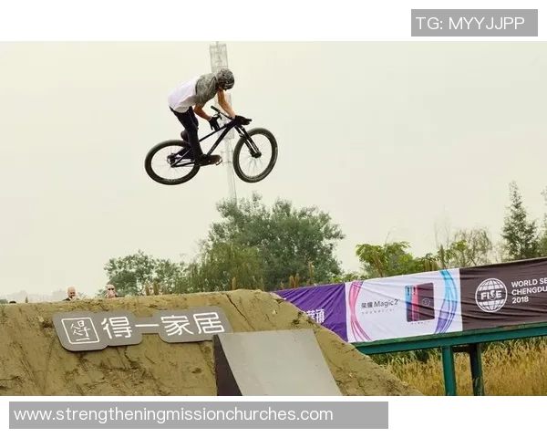 马拉松大满贯特别报道:成都极限运动队的成长故事 马拉松大满贯特别报道:成都极限运动队的成长故事